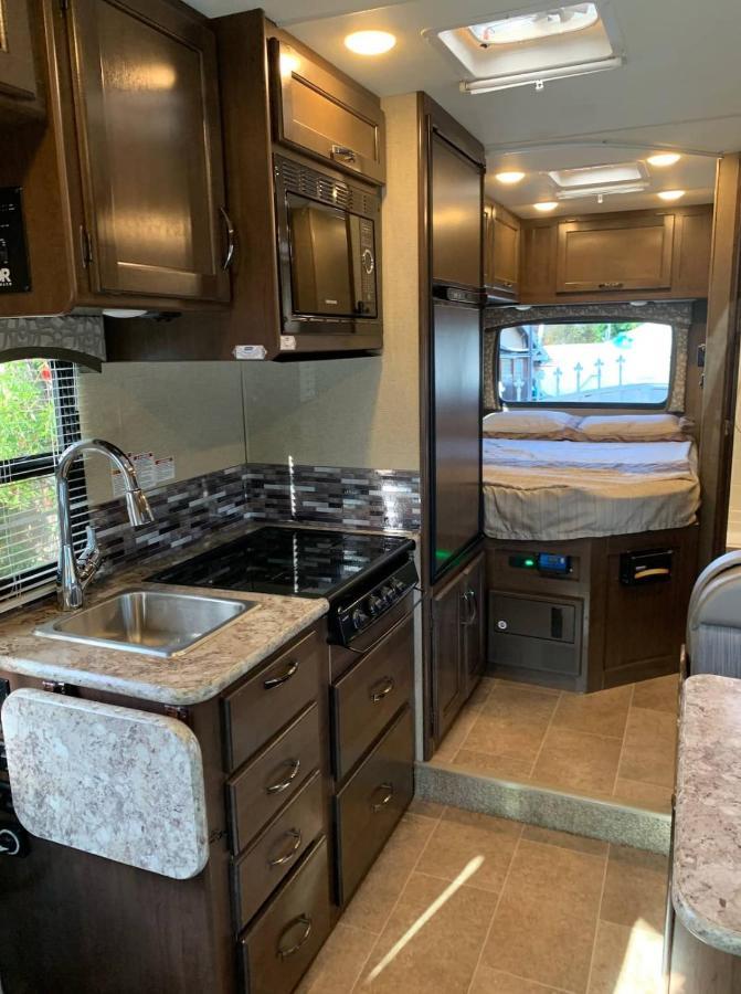 Aj-Xl Rv Rental Los Angeles Eksteriør bilde