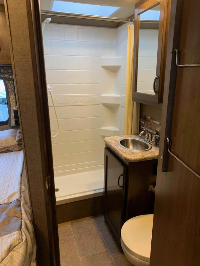 Aj-Xl Rv Rental Los Angeles Eksteriør bilde